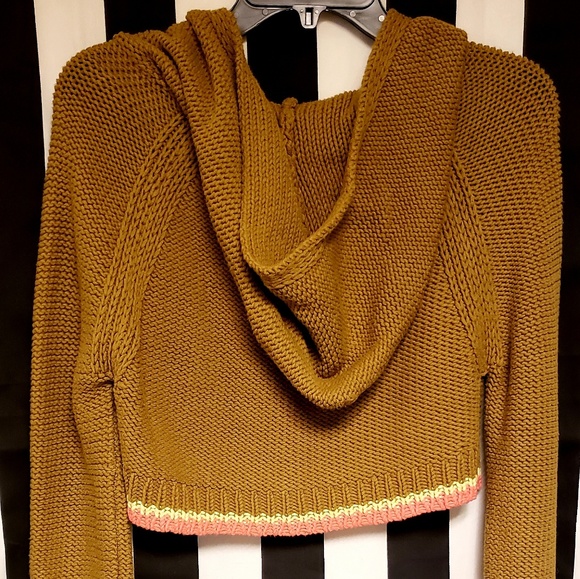 Short sweeter - Picture 3 of 3